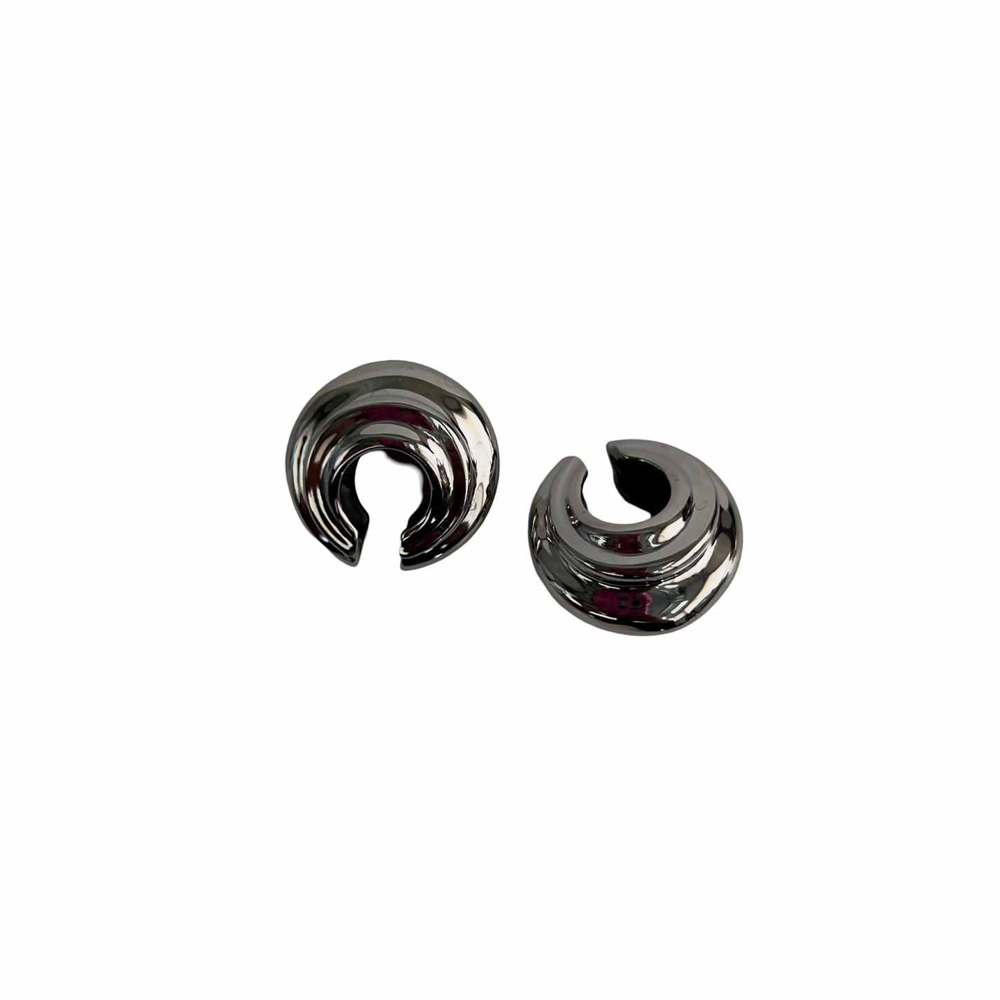 CHROME WHIRL EAR CUFF