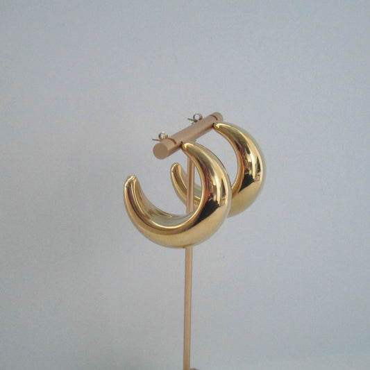 CLASSIC CHUNKY GOLD HOOPS