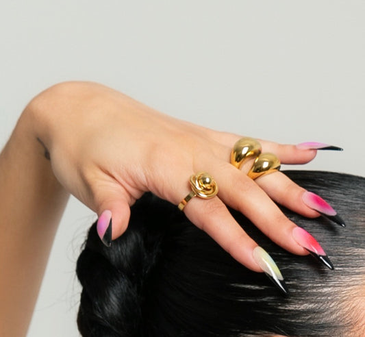 SWIRL BALL RING