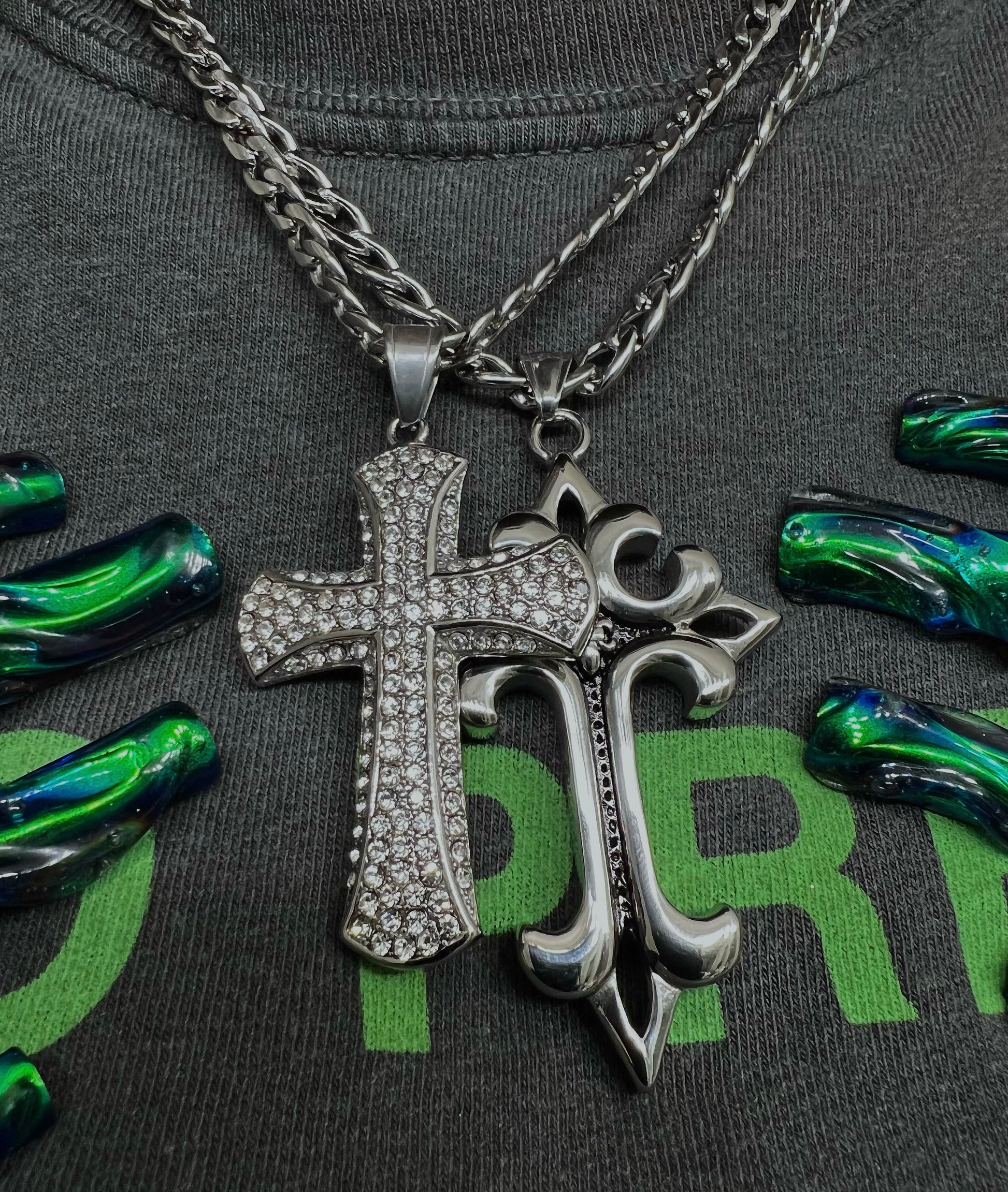 ICY CROSS CHAIN NECKLACE